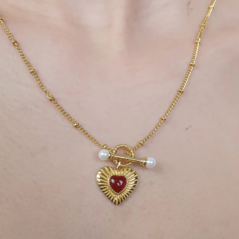 En route carnelian necklace